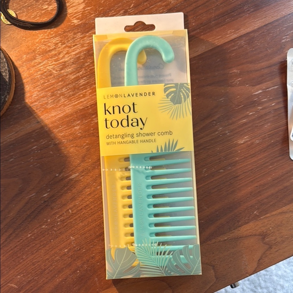 Lemon Detangling Shower Comb - Mint and Yellow